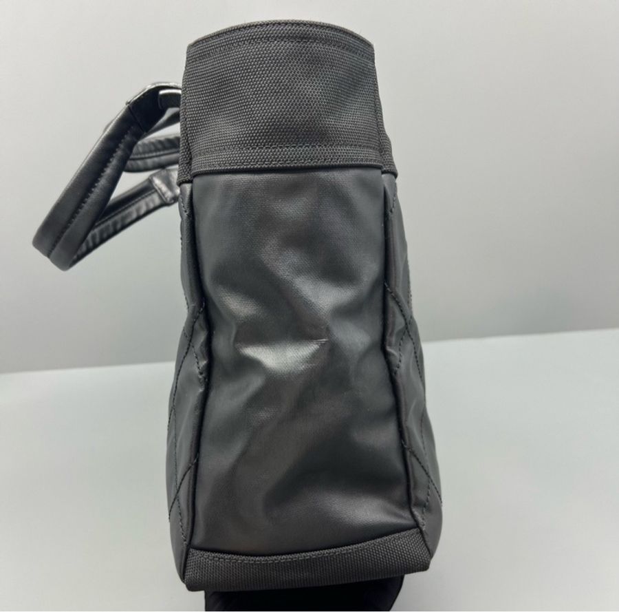 【酷帥女孩必入的Chanel黑銀大包💼】CHANEL菱格紋托特包黑色-7