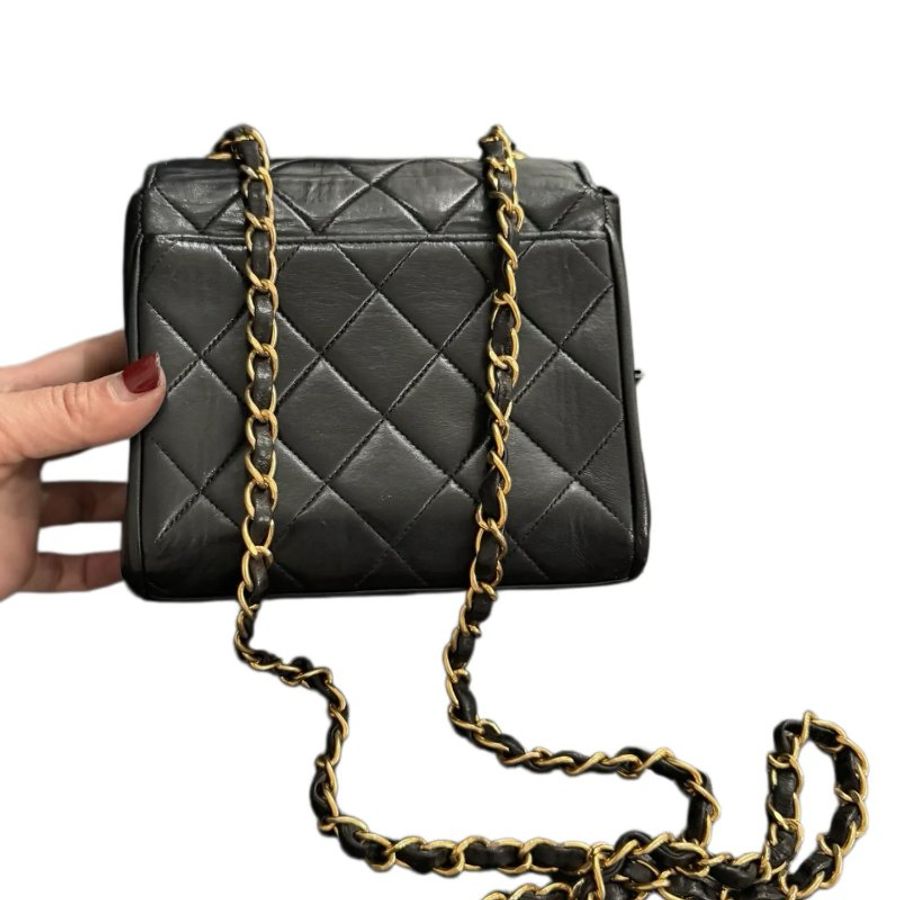 Chanel黑金雙C扣菱格紋方胖鏈條包-1