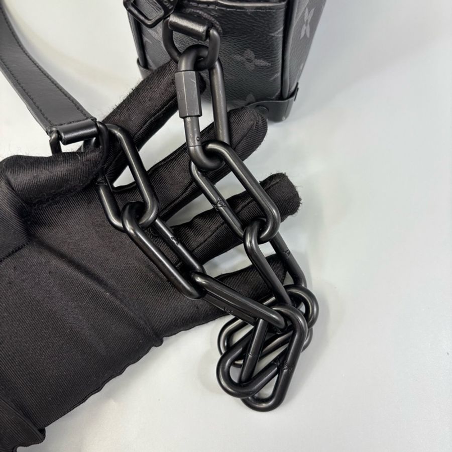 Louis Vuitton 路易威登 黑老花硬盒子斜挎包 芯片 尺寸18*12-7