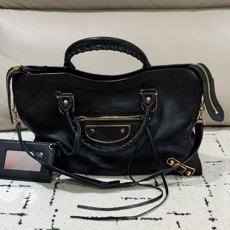 99新Balenciaga 巴黎世家機車包 黑金配色 底長38。-0