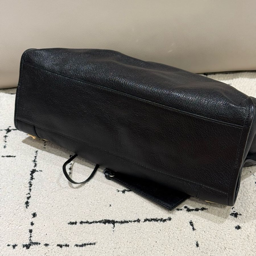 99新Balenciaga 巴黎世家機車包 黑金配色 底長38。-3