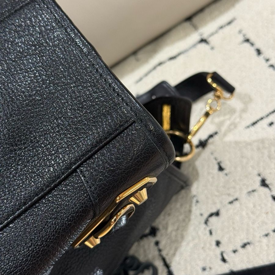 99新Balenciaga 巴黎世家機車包 黑金配色 底長38。-10