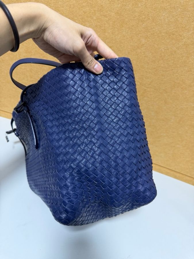 Bottega Veneta 葆蝶家Bv 藍紫色托特 底長40cm-1