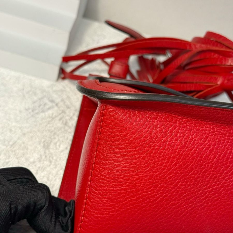 Gucci竹節流蘇斜挎包紅色 底長28 。-12