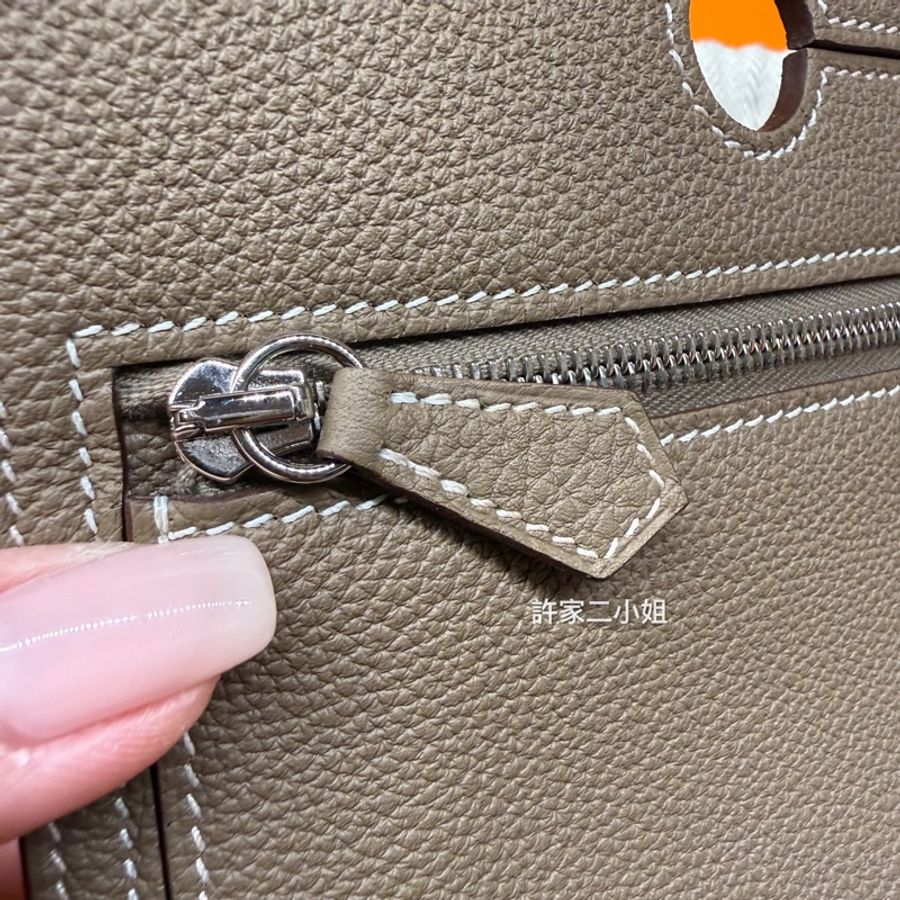 Hermes 99新閒置 大象灰 Birkin25銀扣後加掛小袋 Z刻-3