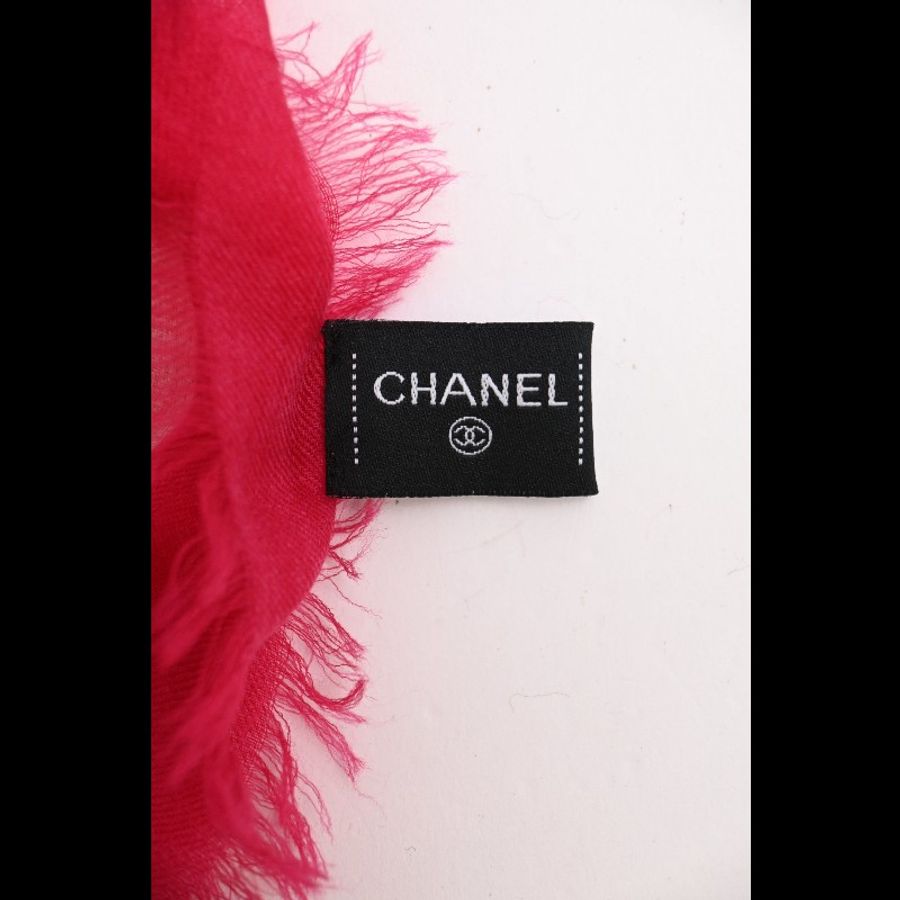 Chanel 玫红山茶花图案羊绒围巾-7
