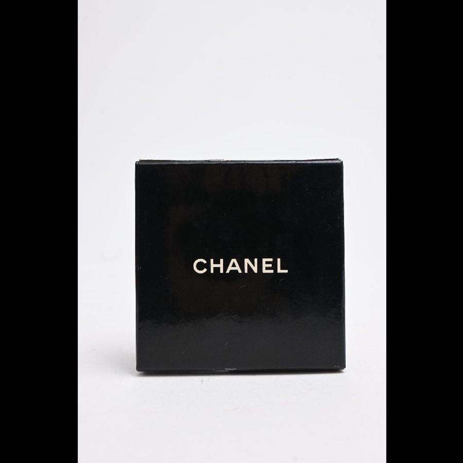 Chanel 88年素金字母滚边珍珠耳夹-12