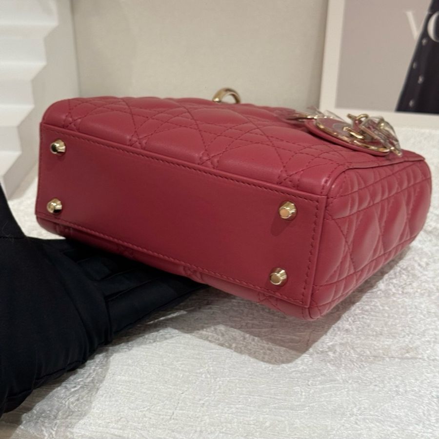 Dior三格戴妃粉色羊皮 閒置品 琺瑯扣 20年編碼帶芯片 。-4