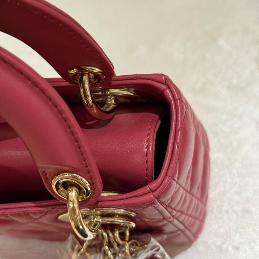 Dior三格戴妃粉色羊皮 閒置品 琺瑯扣 20年編碼帶芯片 。-11