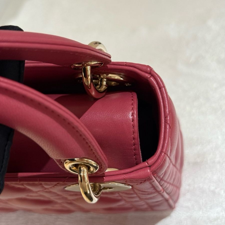 Dior三格戴妃粉色羊皮 閒置品 琺瑯扣 20年編碼帶芯片 。-12