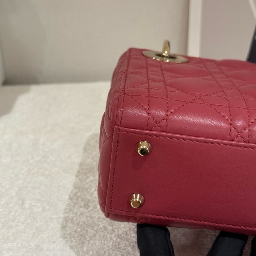 Dior三格戴妃粉色羊皮 閒置品 琺瑯扣 20年編碼帶芯片 。-16
