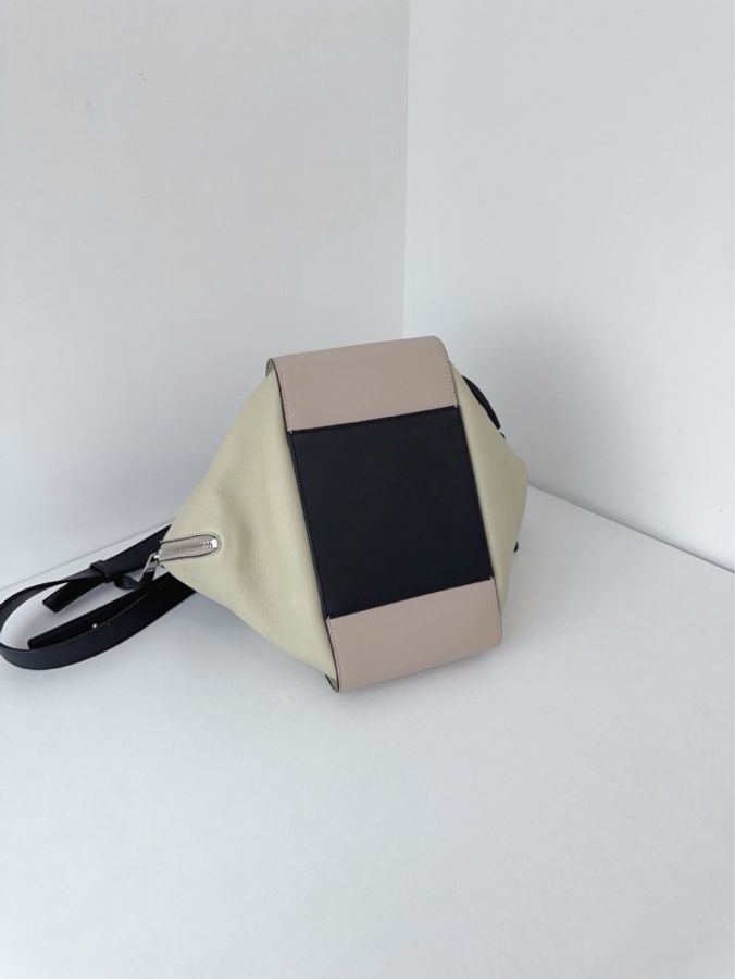✨Loewe羅意威|Hammock吊床包|莫蘭迪色系 豆綠/淺沙色/黑色三拼色|小號|98新-5