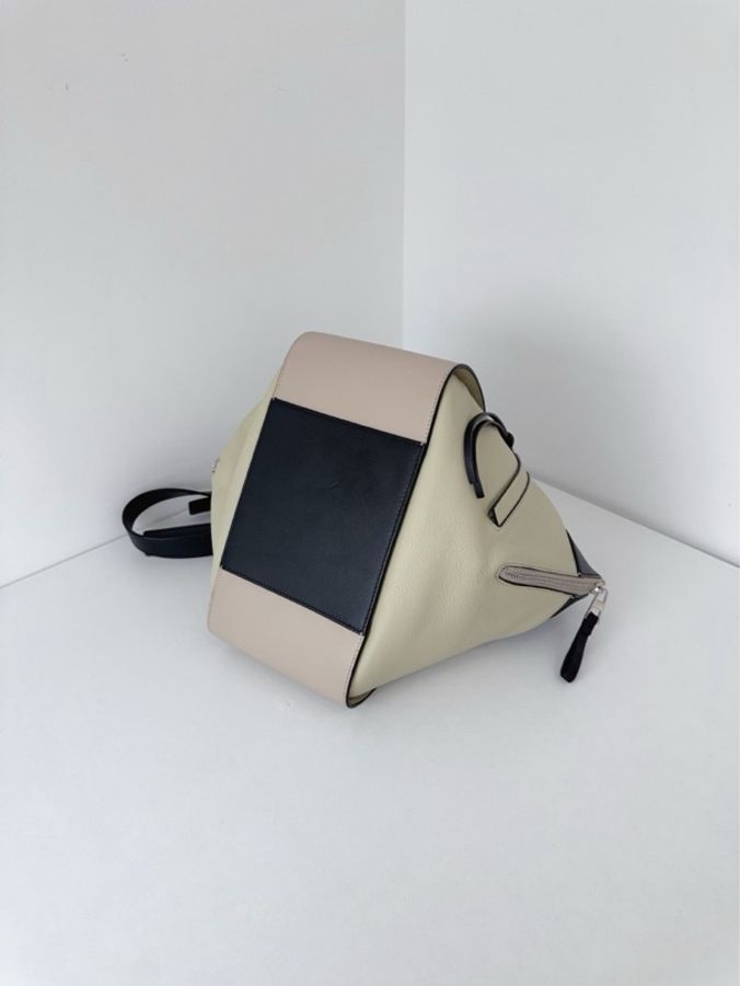 ✨Loewe羅意威|Hammock吊床包|莫蘭迪色系 豆綠/淺沙色/黑色三拼色|小號|98新-7