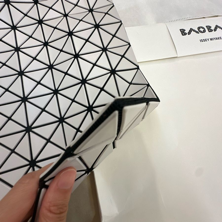［99新］三宅一生 ISSEY MIYAKE BaoBao 10x10 白-7