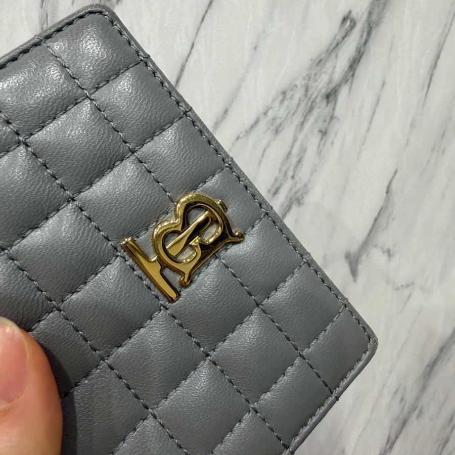 近新閒置🩶#Burberry #灰色短夾 #新款-5