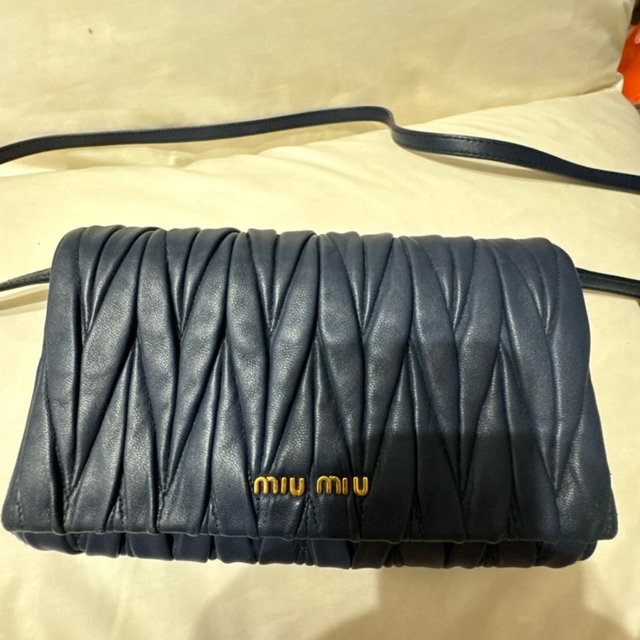 miu miu-0