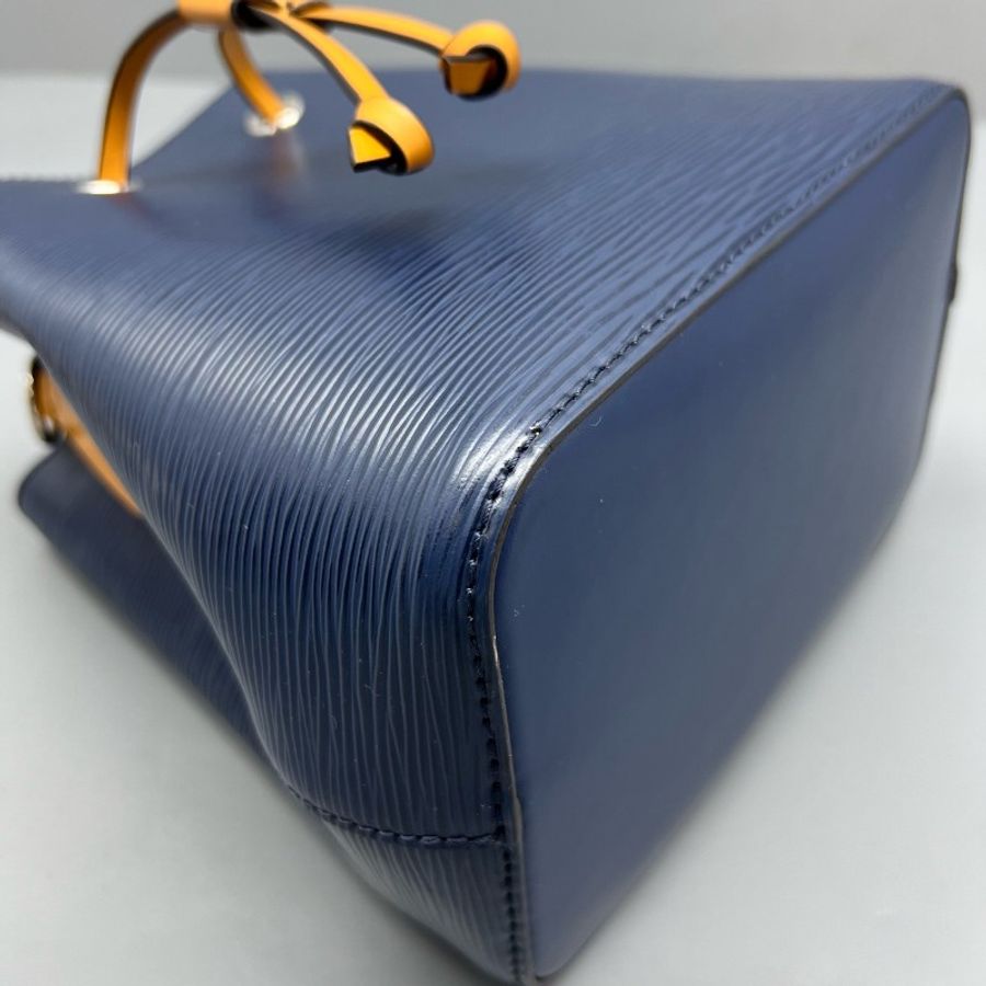 Louis Vuitton EPI 水波紋藍色水桶包-5