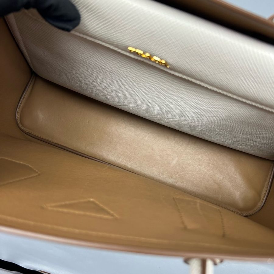 Prada double手提包白色牛皮-6