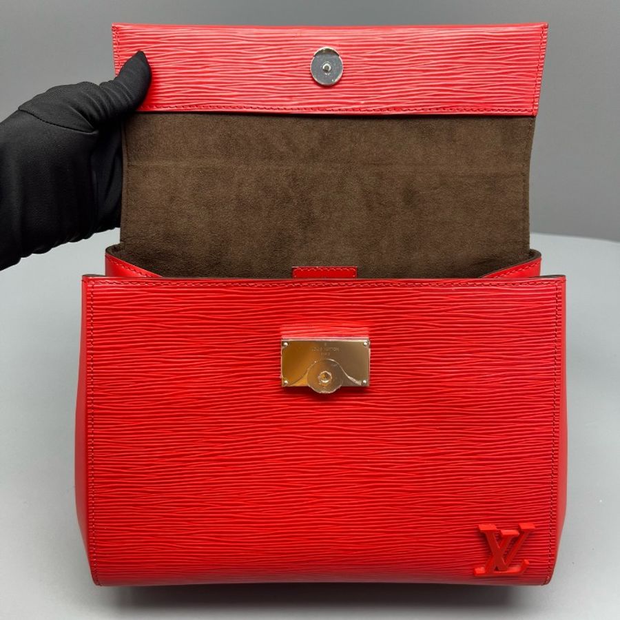 Louis Vuitton cluny bb epi 水波紋 紅色手提包肩背包-6