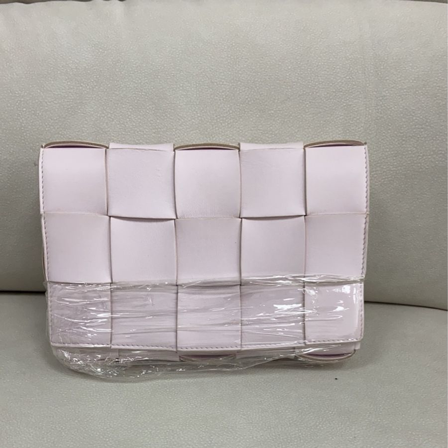 葆蝶家/Bottega Veneta 豆腐包中号 羊皮革-0