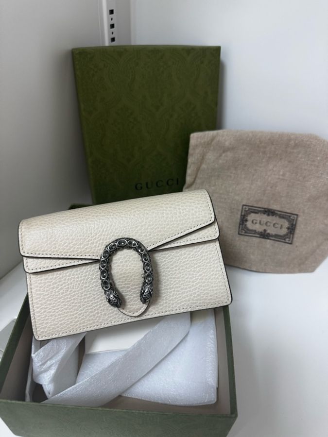 Gucci Dionysus Super Mini 荔枝紋白色酒神包（鑽扣款 / 雕花雙虎頭扣）-0