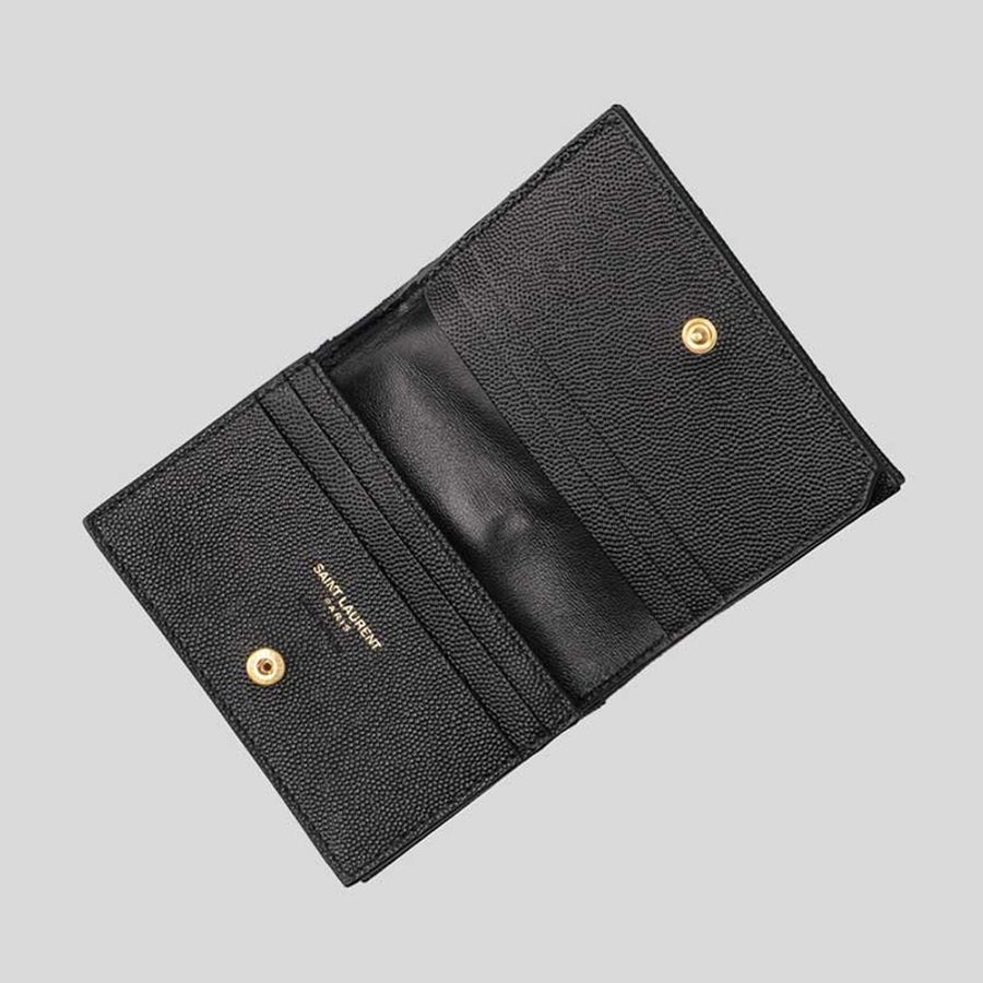 【YSL】專櫃經典款MONOGRAM系列V字縫線魚子醬牛皮金屬LOGO對開短夾/手拿包(金色金屬)-2