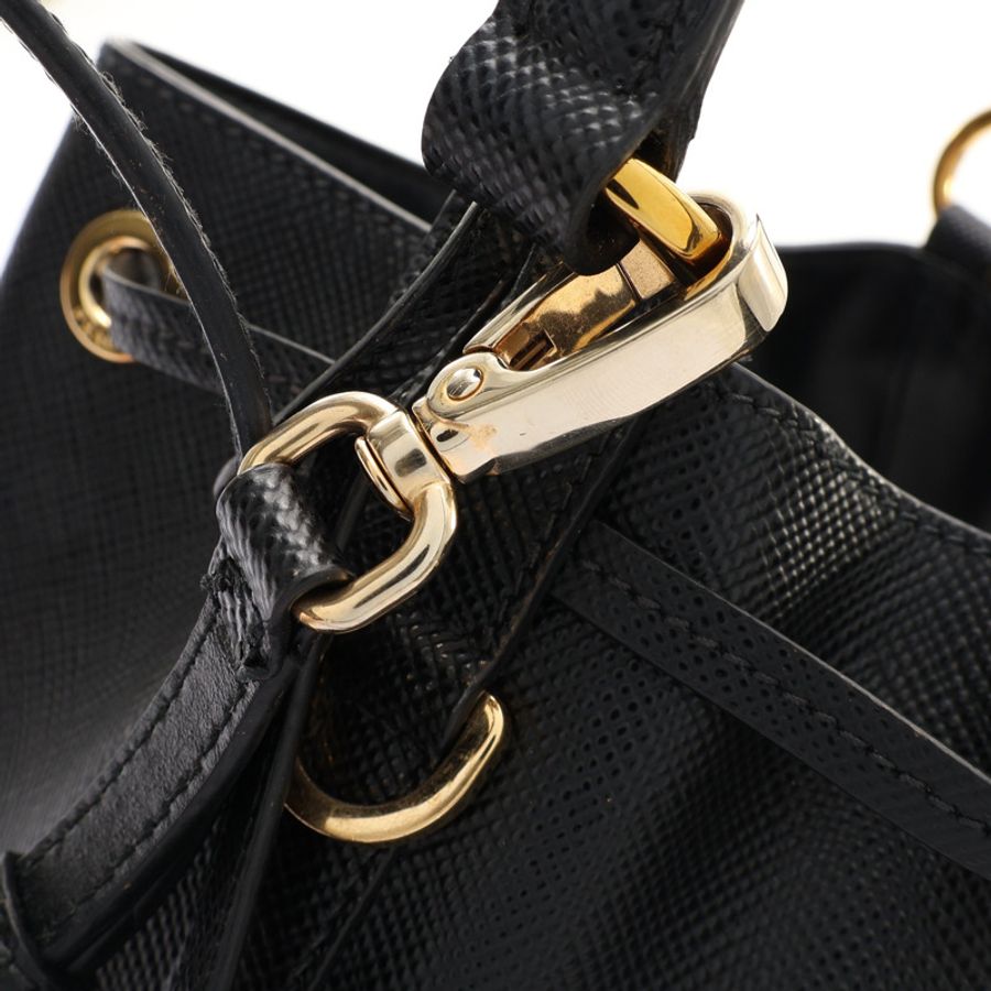 黑色 防刮牛皮 Bucket 兩用包【PRADA 普拉達】 1BE032-10