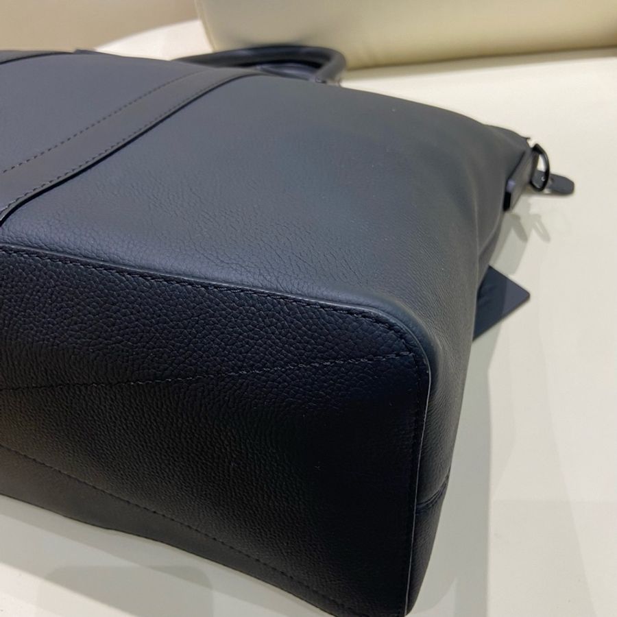 LOUIS VUITTON路易威登 LOCK IT TOTE 黑色粒面小牛皮 托特包Tote包購物袋單肩手提包 男款 芯片-6