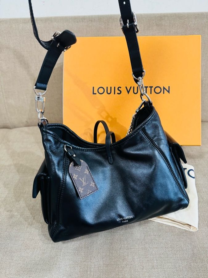 售二手 真品CarryAll Cargo Vibe PM 黑武士真的帥翻全黑配銀鍊,低調卻超有氣場-5
