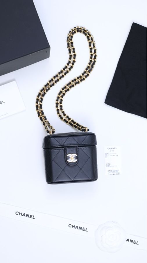Chanel23b康鹏街31号黑色口红包-0