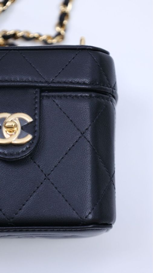 Chanel23b康鹏街31号黑色口红包-20