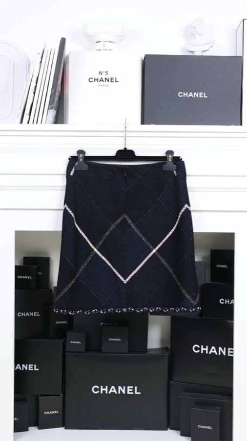 Chanel 07年度假系列秀款深蓝色红白滚边外套马甲半裙套装-6