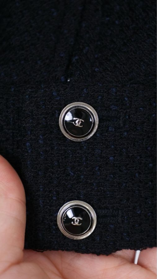 Chanel 07年度假系列秀款深蓝色红白滚边外套马甲半裙套装-27