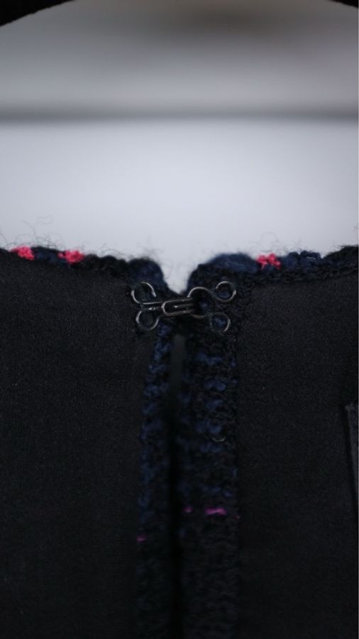 Chanel 07年度假系列秀款深蓝色红白滚边外套马甲半裙套装-31