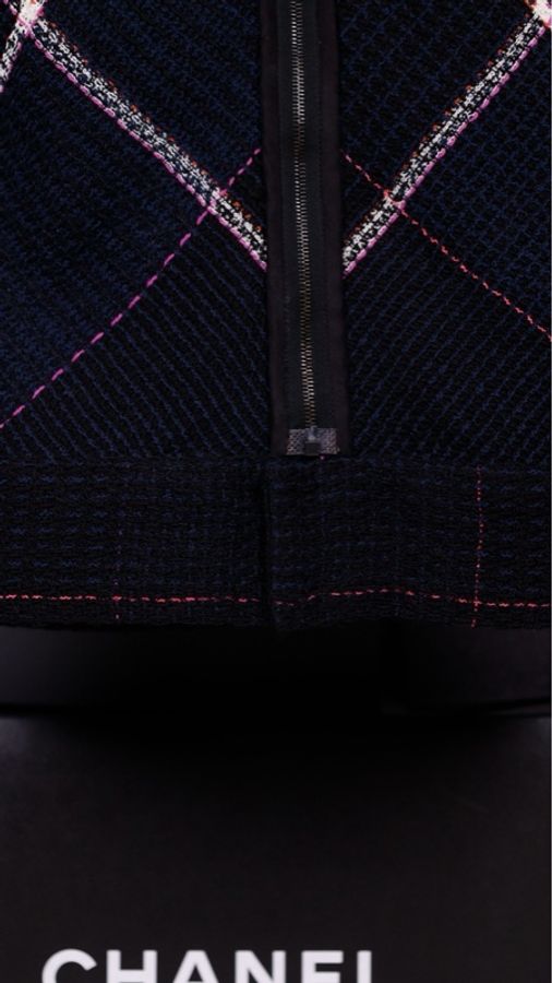 Chanel 07年度假系列秀款深蓝色红白滚边外套马甲半裙套装-51