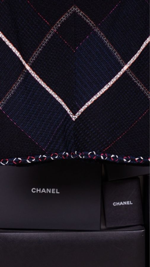 Chanel 07年度假系列秀款深蓝色红白滚边外套马甲半裙套装-52
