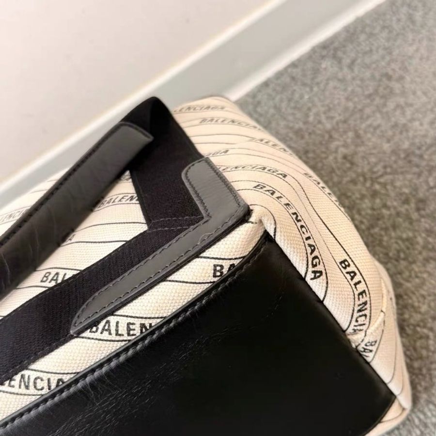 balenciaga navy cabas 沙灘子母包手提肩背斜背包 黑白配色 30*20*9cm 99新配件子袋 塵袋-4