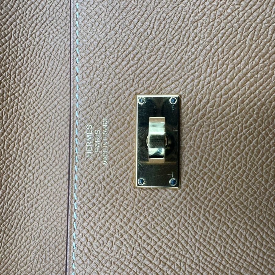 【美收精品】HERMES  Kelly to Go  金棕色  C-750 【隔月月中將轉賣至日本 上架期限30天】-12