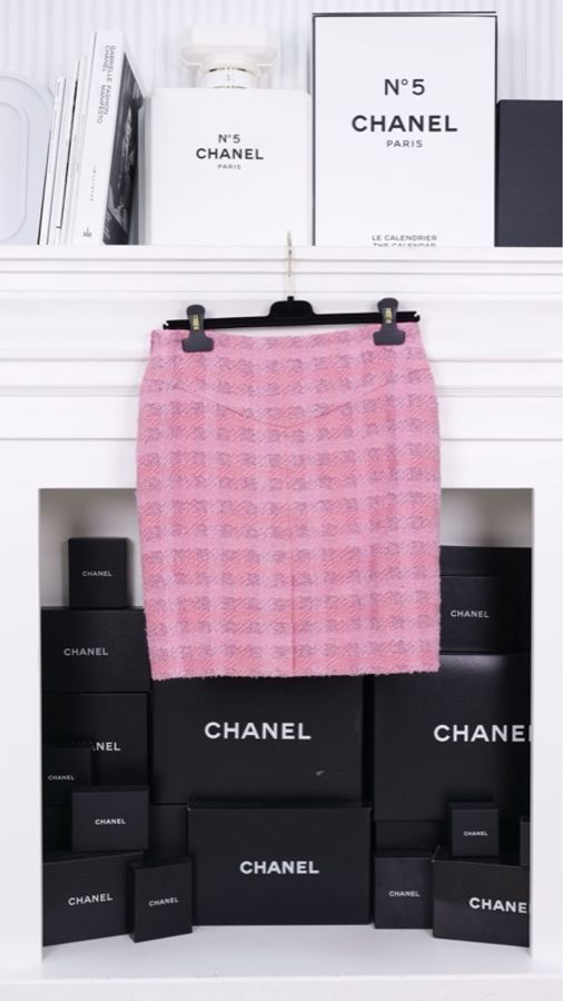 Chanel 24P粉色格纹斜纹软呢两口袋半裙-1