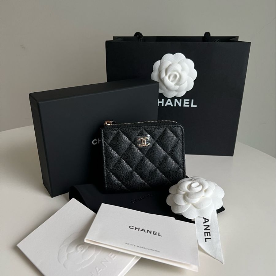 全新🩷Chanel 經典菱格紋粒紋小牛皮L拉鏈短夾-3