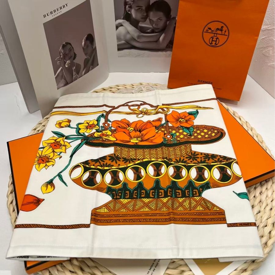 Hermès 儀式感餐桌巾-4