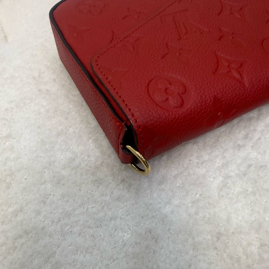Lv紅牛皮金釦三合一-17