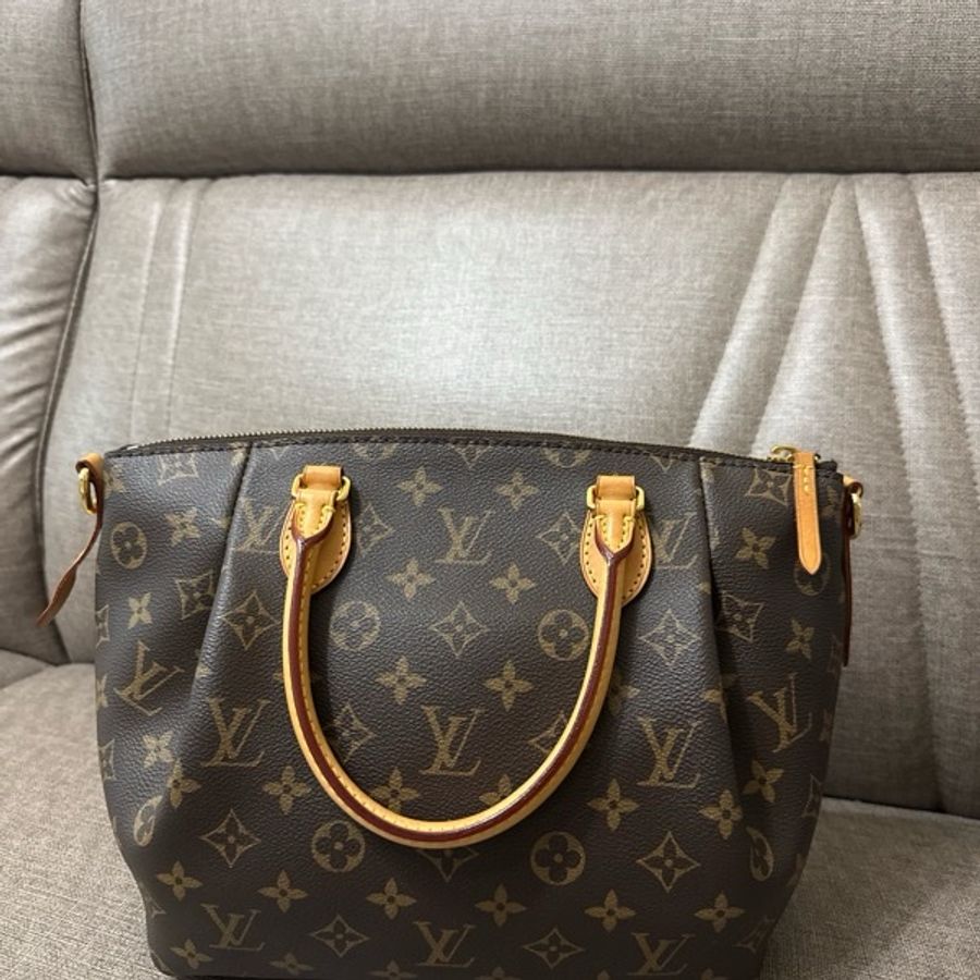 Louis Vuitton LV M48814 TURENNE MM 經典花紋兩用餃子包-6