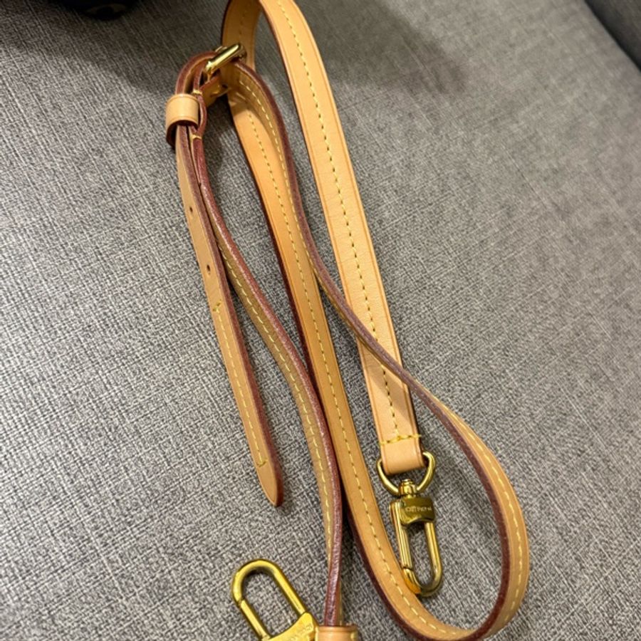 Louis Vuitton LV M48814 TURENNE MM 經典花紋兩用餃子包-10