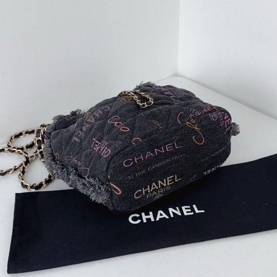 近新品 香奈兒/Chanel 黑丹寧牛仔小號 抽繩鏈條水桶包 芯片款-7