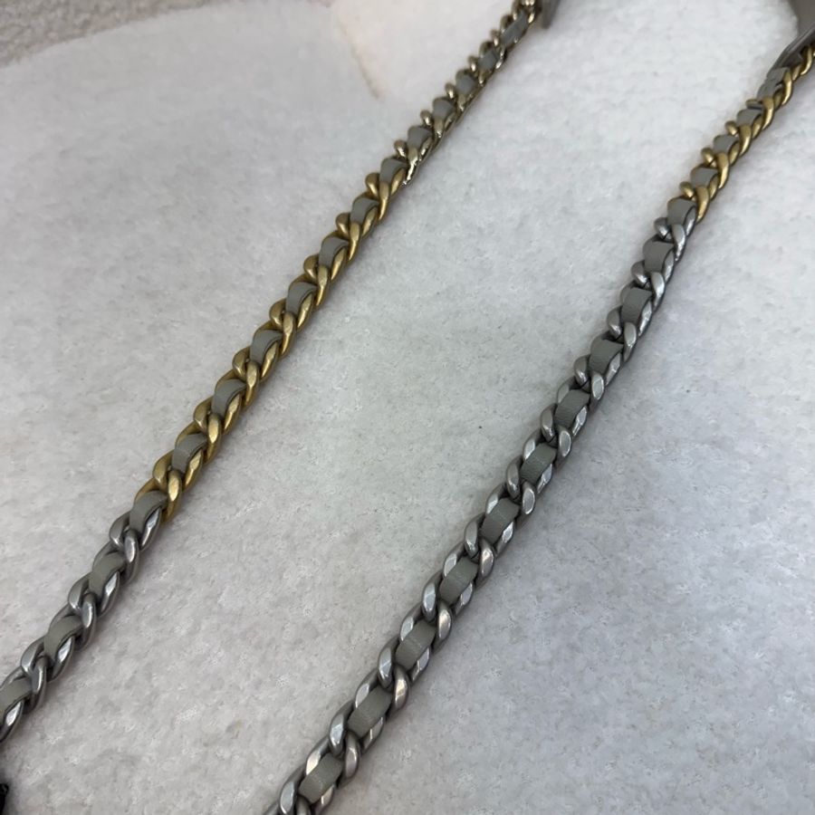 Chanel鼠尾草灰羊皮銀釦19woc鏈包-21