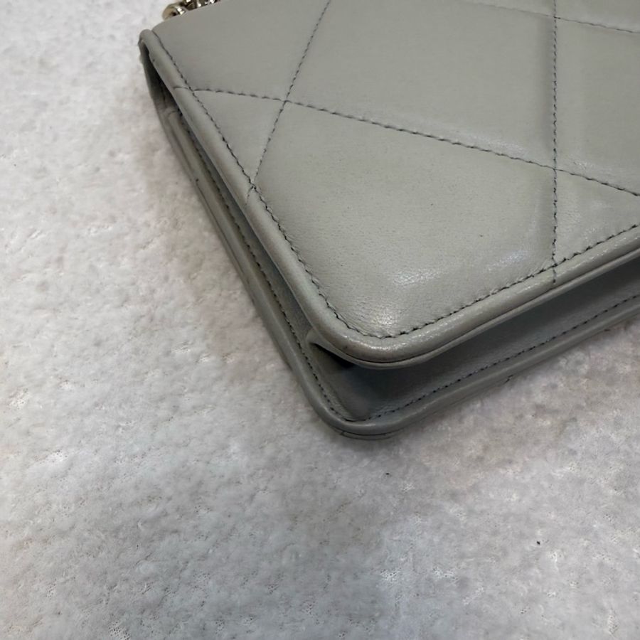 Chanel鼠尾草灰羊皮銀釦19woc鏈包-28