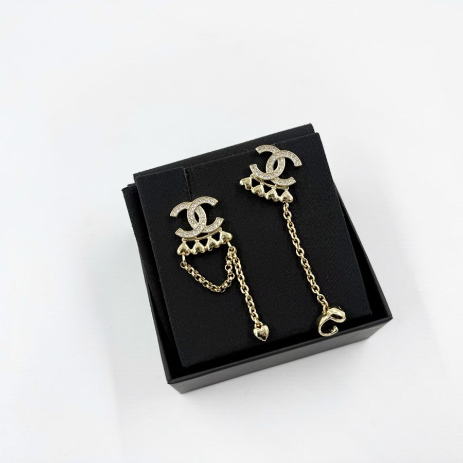 CHANEL金色雙C水鑽鏈條耳骨耳環-4