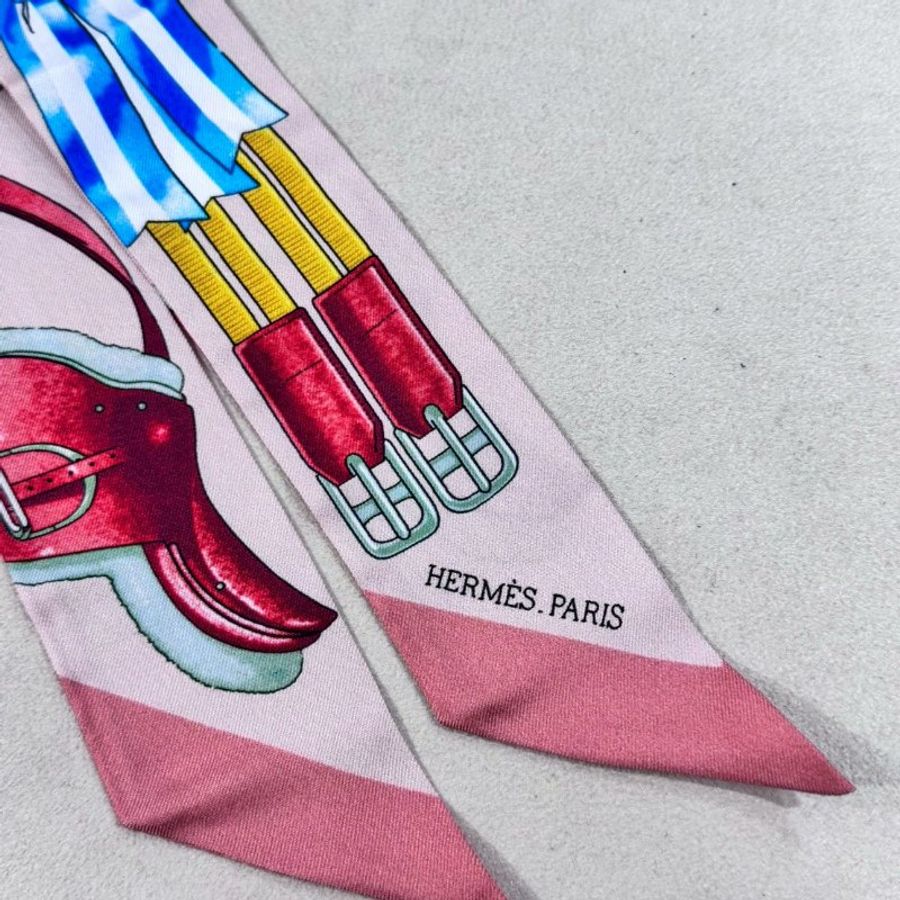 HERMES JumpingTwilly 絲巾-1