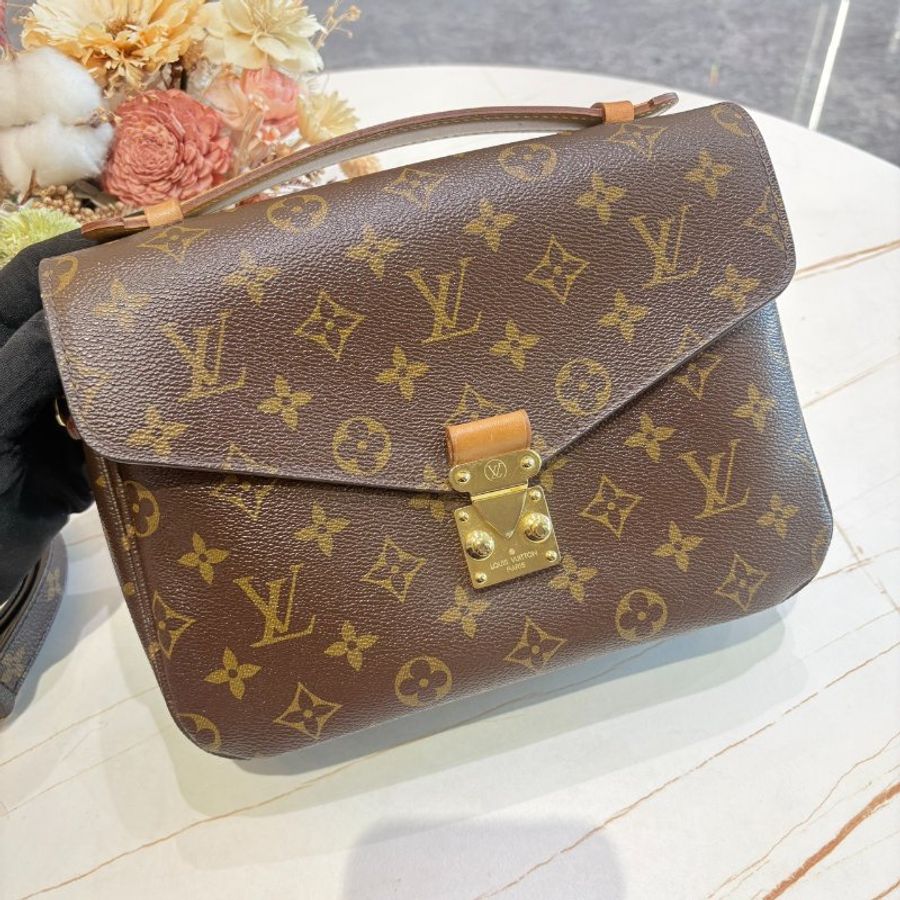 *SHIHNA名牌精品* LV M40780 Metis 經典老花郵差包-1